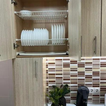 Grandera Apart's - Peset 69