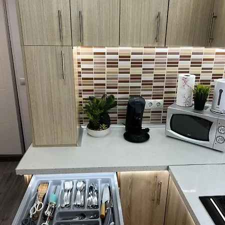 Grandera Apart's - Peset 69 Apartment *